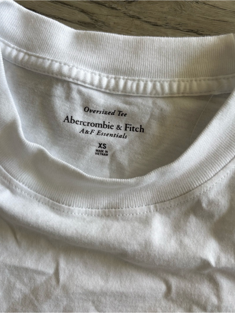 Abercrombie & Fitch Women’s Oversized Martini Tee - Picture 4 of 6